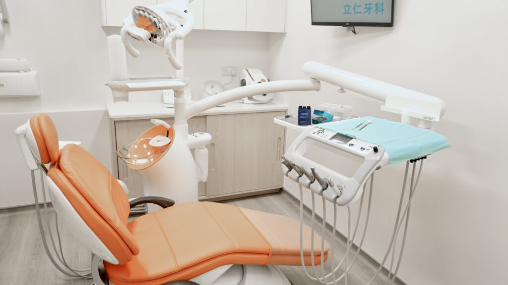 元朗立仁牙科診所使用最先進的牙科設備技術和高品質材料元朗屯門天水圍牙醫